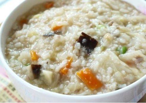 小狗是怎么发烧感冒的 小狗是怎么发烧感冒的