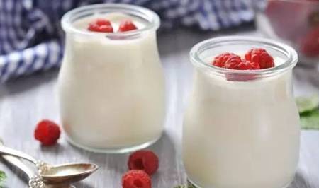 狗吃骨头大便干燥难拉,为何狗狗吃完骨骼排便会变干躁难以排 狗吃骨头大便干燥难拉,为何狗狗吃完骨骼排便会变干躁难以排