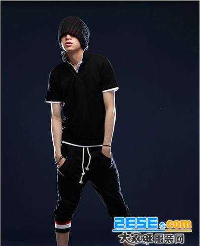 夏天流行男士服装搭配 - a2e5e1 - a2e5e1的博客 夏天流行男士服装搭配 POLO衫+七分运动裤