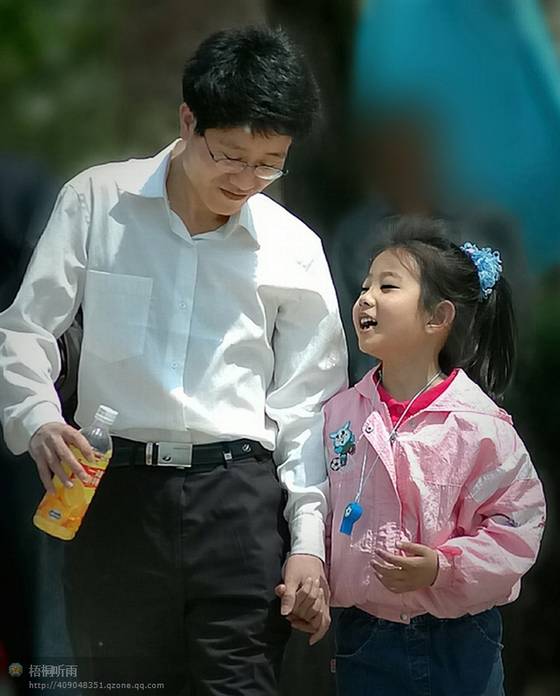 邓建平作品选之父爱如山 图片