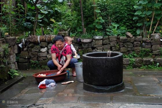 邓建平作品选之父爱如山 图片