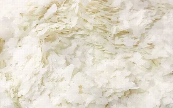 雪花粉是低筋还是高筋?