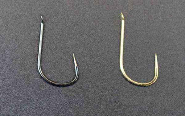 新关东鱼钩有倒刺吗?