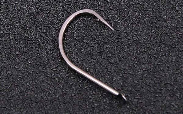 丸世8号鱼钩和伊豆6号哪个大?