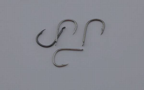 1号伊势尼和袖钩比较哪个好?