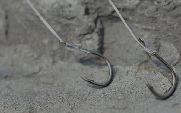 1号伊势尼和袖钩比较哪个好?