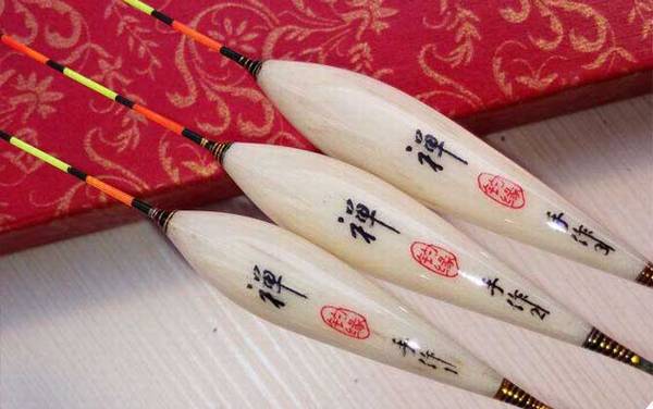 初学者如何选择鱼漂?