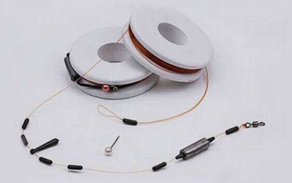 鱼钩怎么绑在八字环上?