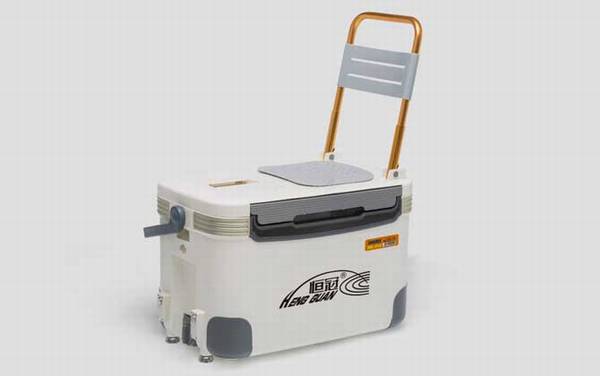 钓鱼买钓箱好还是钓椅好?