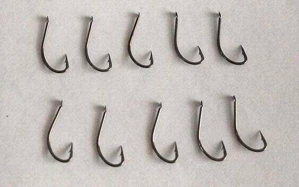 丸世钩和千又钩大小对比,千又钩的尺寸和强度都远大于丸世钩!