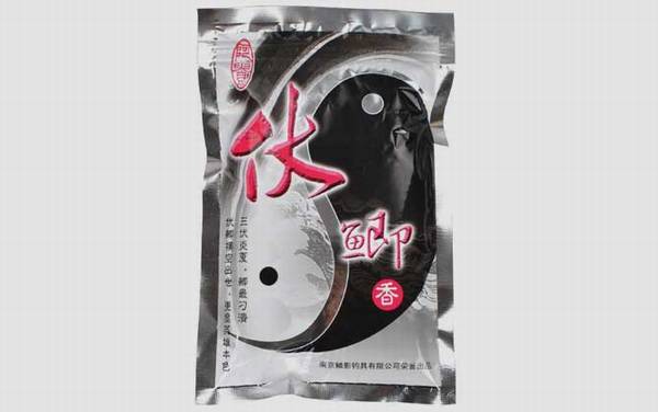 鳞影鱼饵怎么样?著名饵料品牌,代表鱼饵有伏鲫、私人订制等!