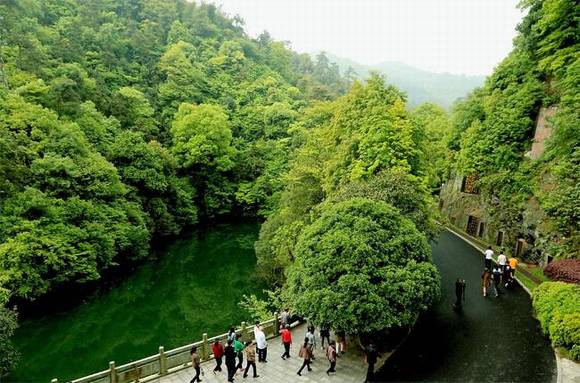 ������ɽ��ˮ��