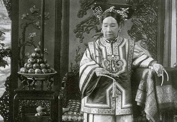 �峯�̷�ۻʺ� Т���Իʺ󣨴���̫��