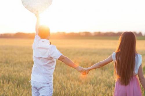 播放七岁小孩的跳古诗