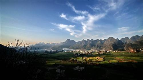 写月的诗句不同情感