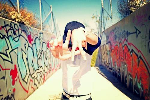 广场导游词100字