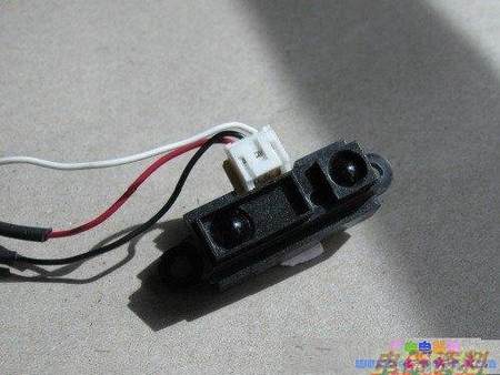 一个有线的SHARP 模拟红外测距系统