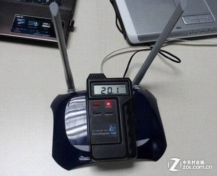 真相!无线路由器辐射到底多大? 手机与路由器哪个辐射大?无线路由器辐射到底多大?