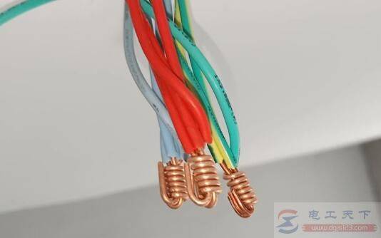 电灯线盒内接什么电线,应该怎么接线