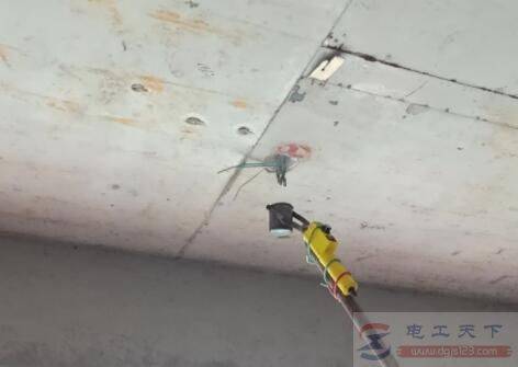 电灯线盒内接什么电线,应该怎么接线