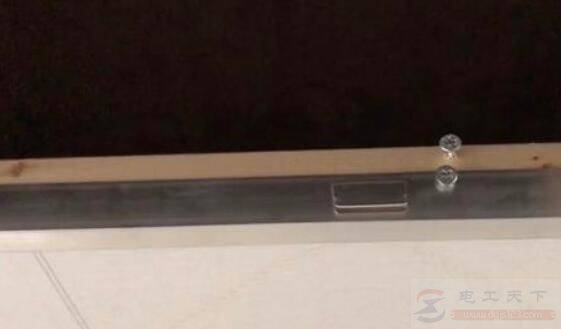 PVC吊顶安装风暖浴霸的安装过程详解