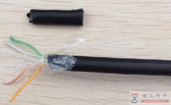 ��о������ȷ����ˮ��ͷ�ķ�����ѡ��������о��ѹ��������Ƥ