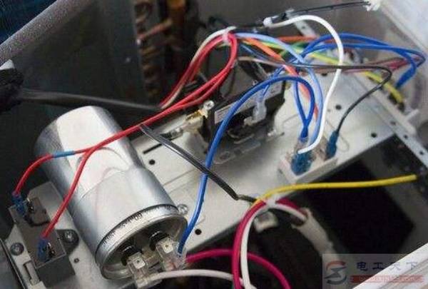 空调压缩机怎么接线,怎么区分r端与s端和c端