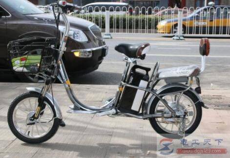 锂电池寿命是多少年