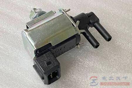 碳罐电磁阀多久换一次,怎么判断碳罐是否存在堵塞