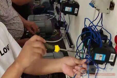 �ʺϵ繤��ҵ����Ŀ����Щ