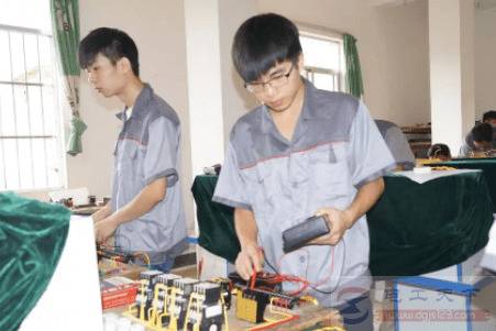 怎么考电工证,报考电工证要哪些资料