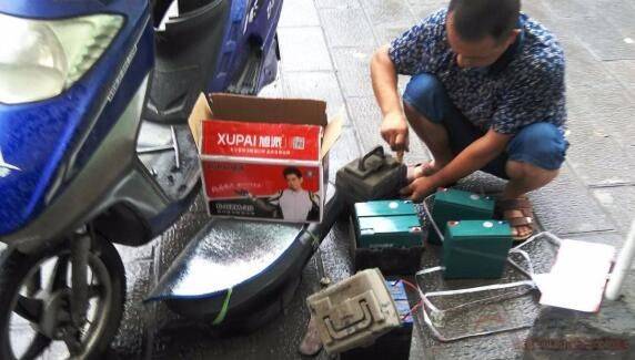 电动车电池的安装流程,电动车电池的安装注意事项