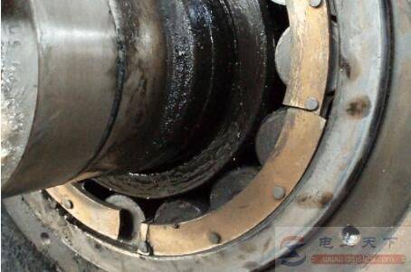 电机转子轴颈和端盖轴承室磨损的应急修复方法