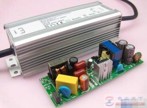 led灯用哪种电源:恒压恒流电源还是驱动