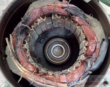 电动机运行中冒烟怎么办?