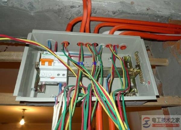 强弱电开关插座布置及多联开关的连接