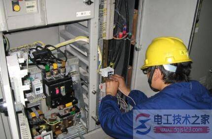 如何用对地电位法查找电气设备故障?