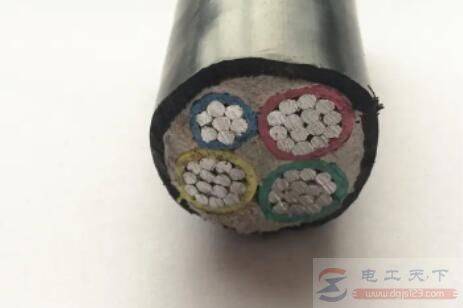 3+1����һ���ܳ�����ͭ��