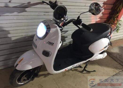 小刀电动车怎么样,减震效果如何?