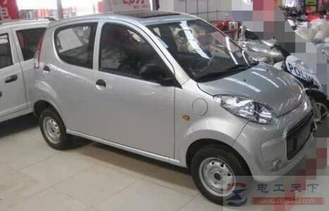 老年代步车上路要不要考驾照?