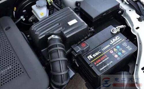 ����12V55AH��ƿ�ܲ��ܸ���12V60AH��ƿ
