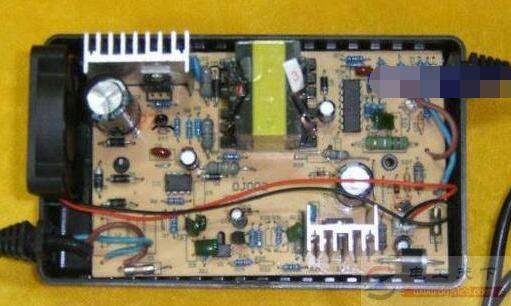 电动车带空载防反接的充电器判断好坏的方法