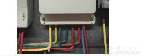 三相四线电表接线实操过程,学三相电表接线必看教程