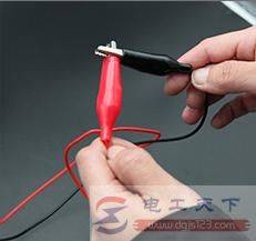 摇表(兆欧表)的用法:摇表的结构,摇表测漏电的方法