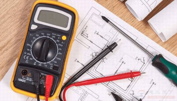 家用万用表怎么选,几个细节上多看看