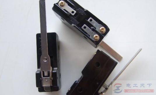 微动开关怎么拆卸?