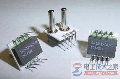 MEMSѹ���������Ľṹ�빤��ԭ��