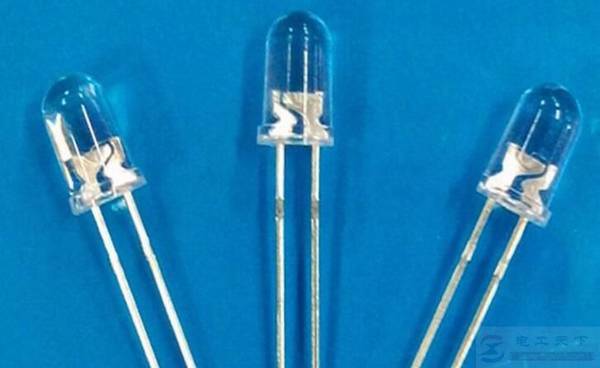 LED发光二极管的焊接条件,LED发光二极管防静电的注意事项