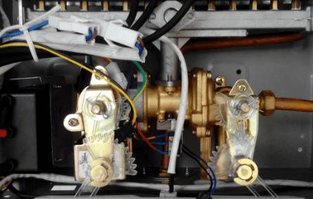 ȼ����ˮ��ͨ���Դ����ʲôԭ��