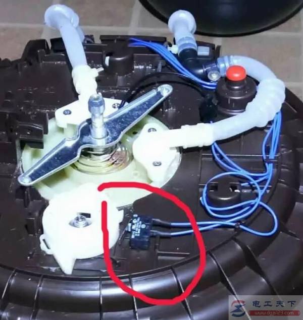 ������ѹ���ҹ�����ô��ж������ж���̲���